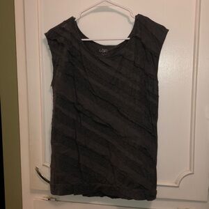 Dark gray tank